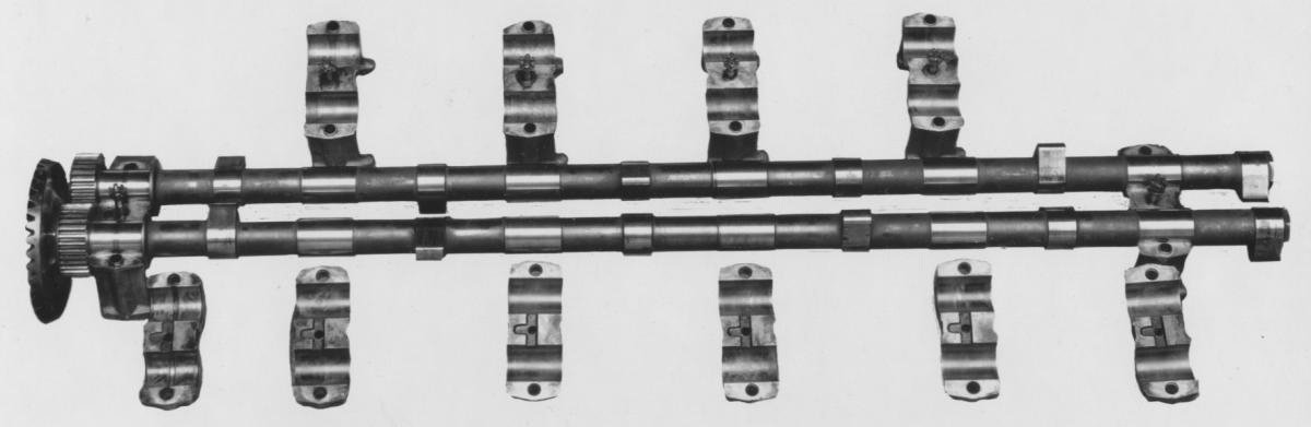 photo76camshaftsandbearings.jpg